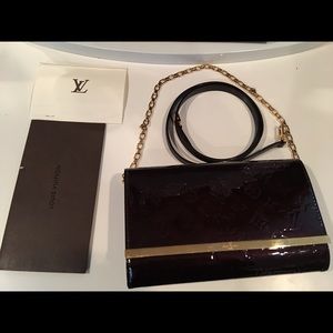 Louis Vuitton amarante clutch